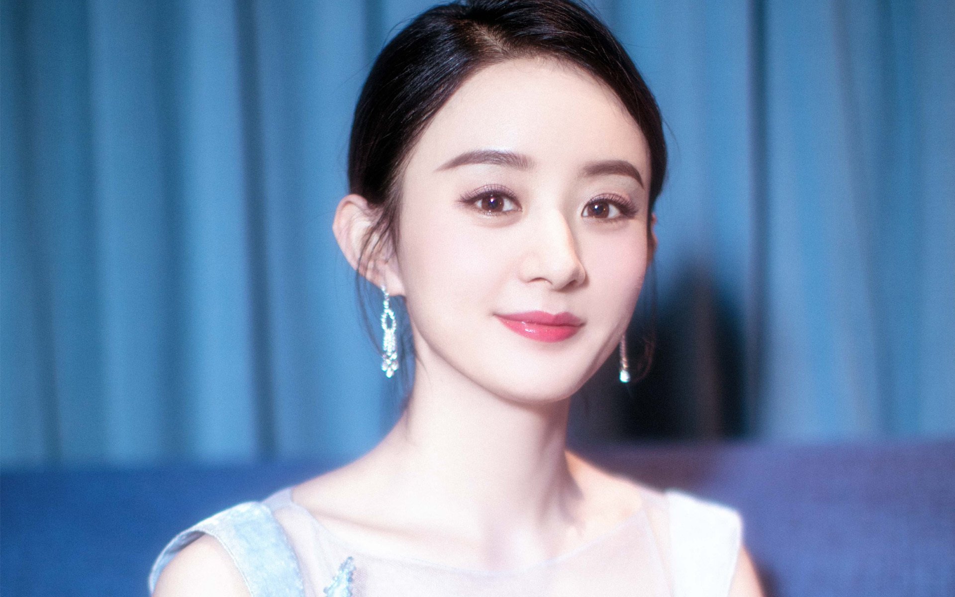 Kaiyun(中国)开云-梅西领导阿根廷稳步前行,冲击世界杯